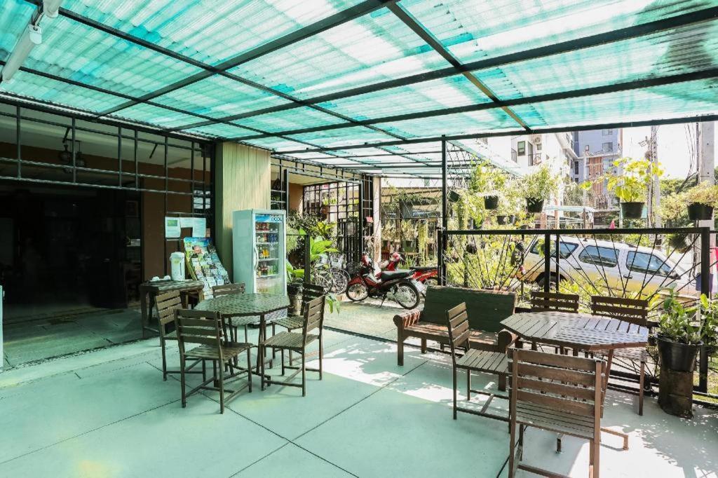 โอโย 339 นครา บูทิก เชียงใหม่ Hotel ภายนอก รูปภาพ